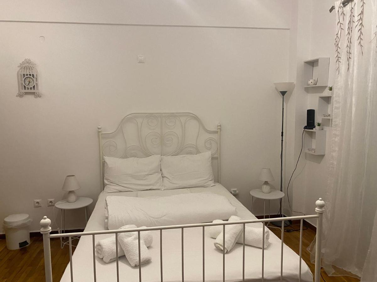 Modern, Ideally Located Studio Apartment Atenas Exterior foto
